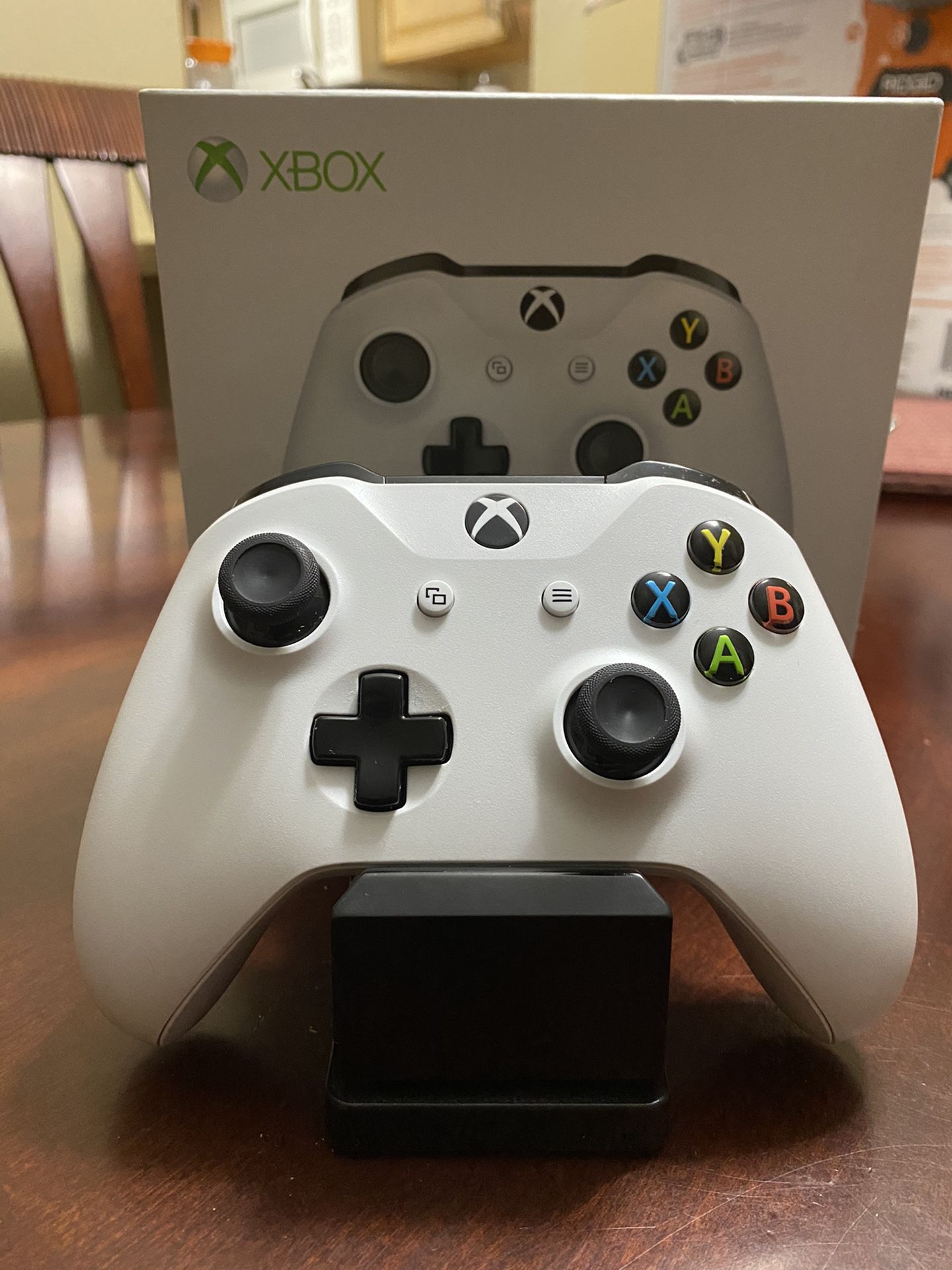 Xbox Controller for PC or XBOX with rechargeable batteries
