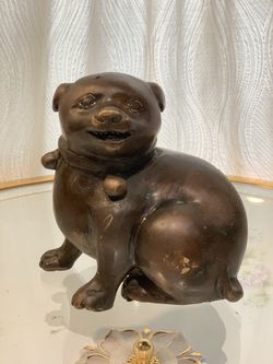 Bronze dog