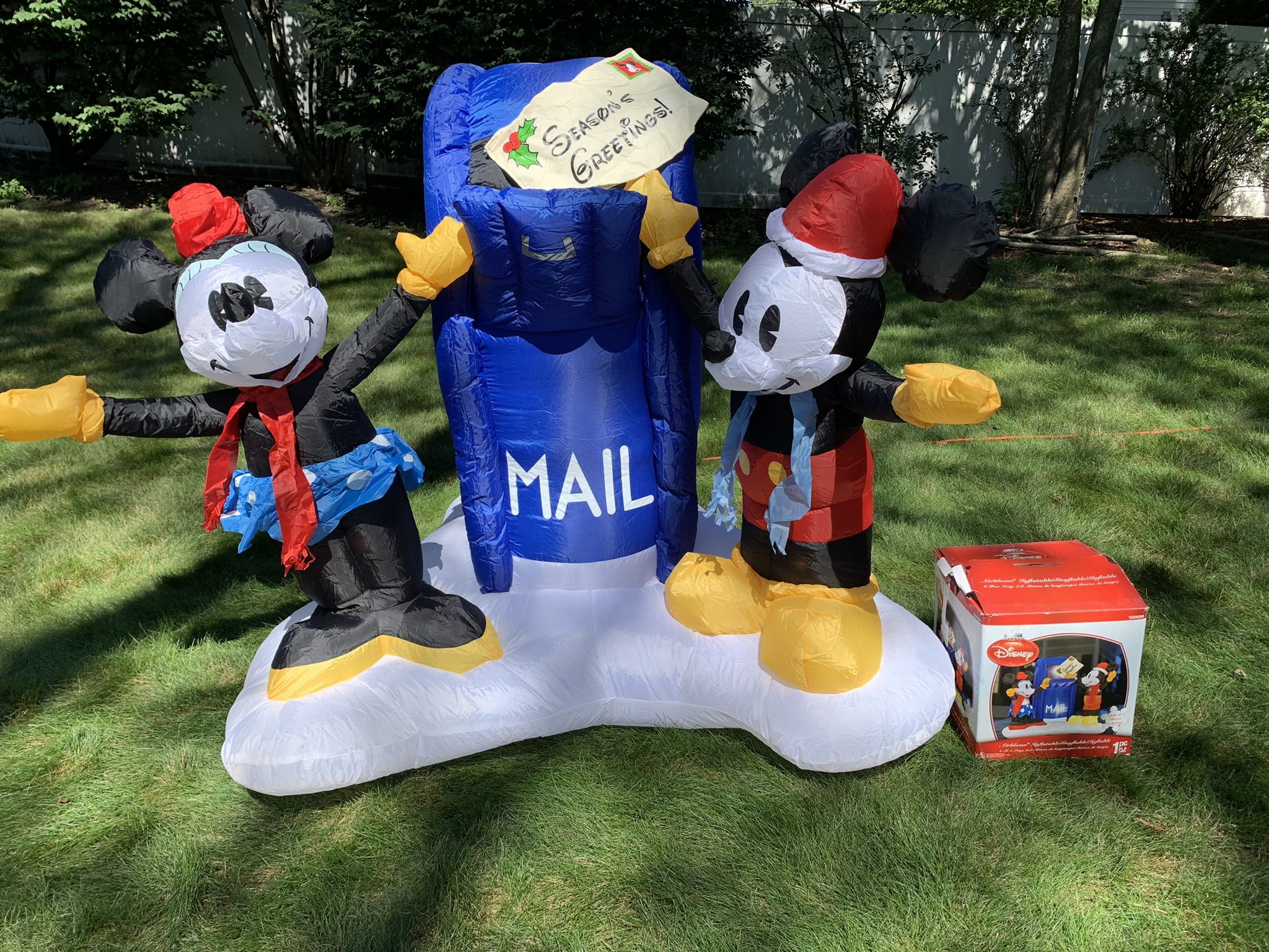 Gemmy Disney Mickey & Minnie Mouse Airblown Inflatable Christmas Mailbox W/ Box