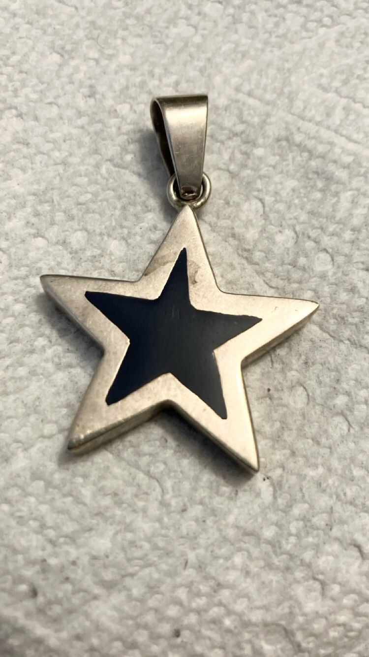 925 sterling silver Taxco encased Blue Stone Star pendant, “Mexico” “T1-118, 2” Tall w/Bale
