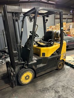 DOOSAN 4450LB CAPACITY