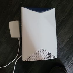 Orbi PRO Mesh 📶 Router SRR60 AC3000 + plus 3 Satellites