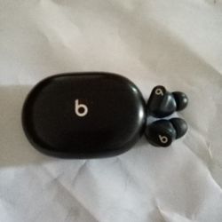 Beat Wireless Headphones Brand New Never Used