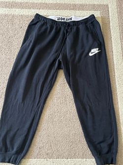 Nike Sweatpants