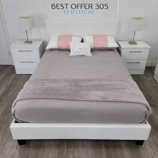 Bed and 2 Nightstands