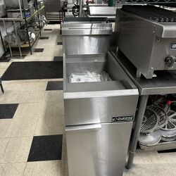 Brand New 40-50lb Commercial Fryer