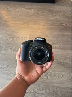 Canon Eos Rebel T5I Digital Camera DSLR and lens