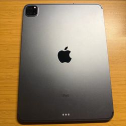 Apple iPad Pro 11 in. Space Gray - 128 GB (2nd GEN) comes with apple pencil