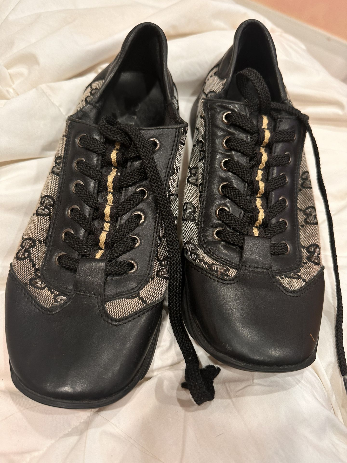 Gucci Beige/Black Coated Sneakers