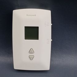 Honeywell Home PRO 1000 Vertical Heat Non-Programmable Thermostat. 1 Pack