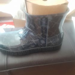 Ugg Rainboots Size 12