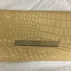 BCBG large Wallet (New)