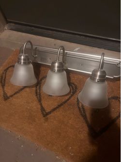 Bathroom light fixture
