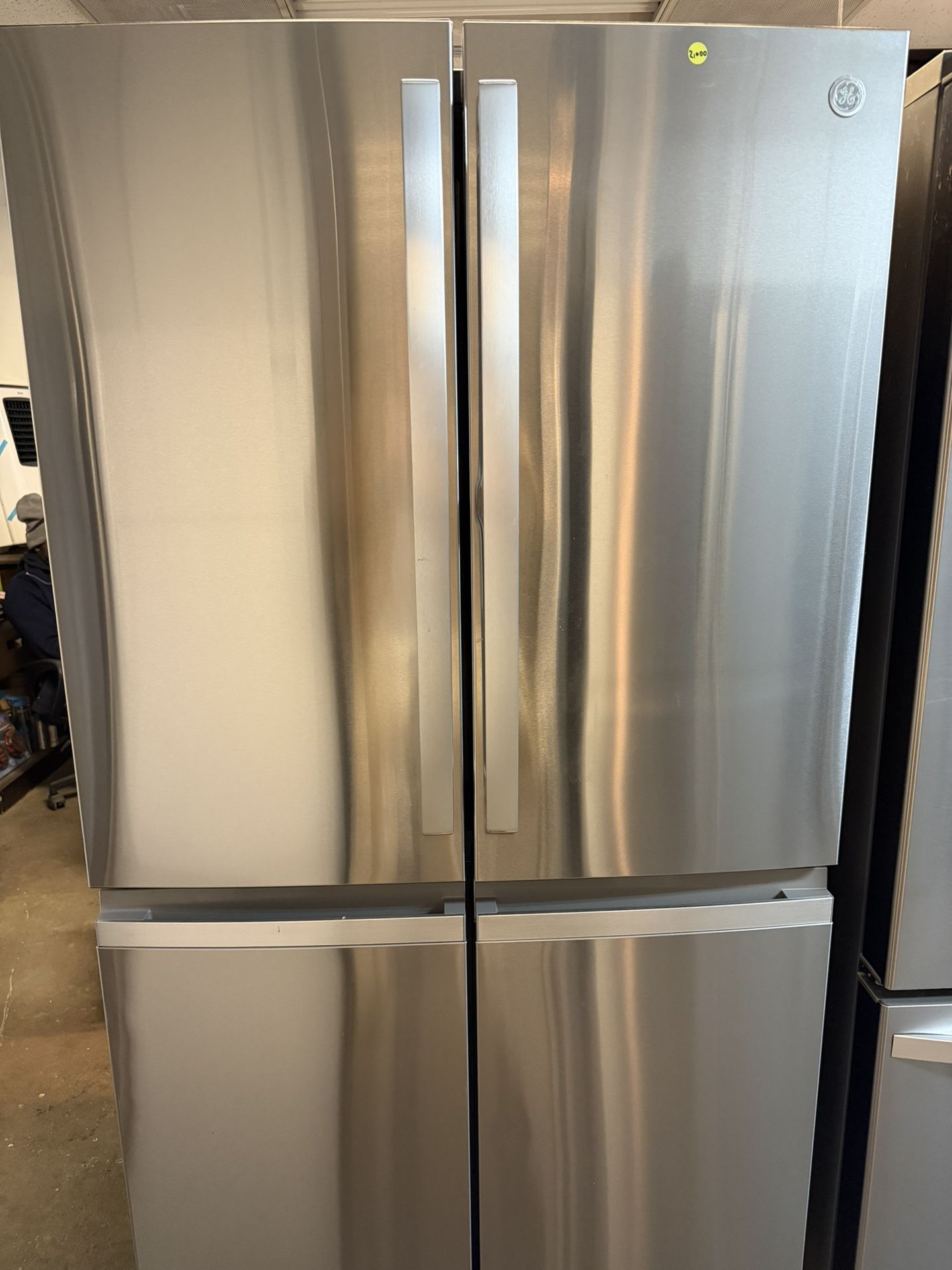 GE Refrigerator 