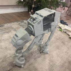 Star Wars AT-AT Walker (2010 Hasbro – Large Version)