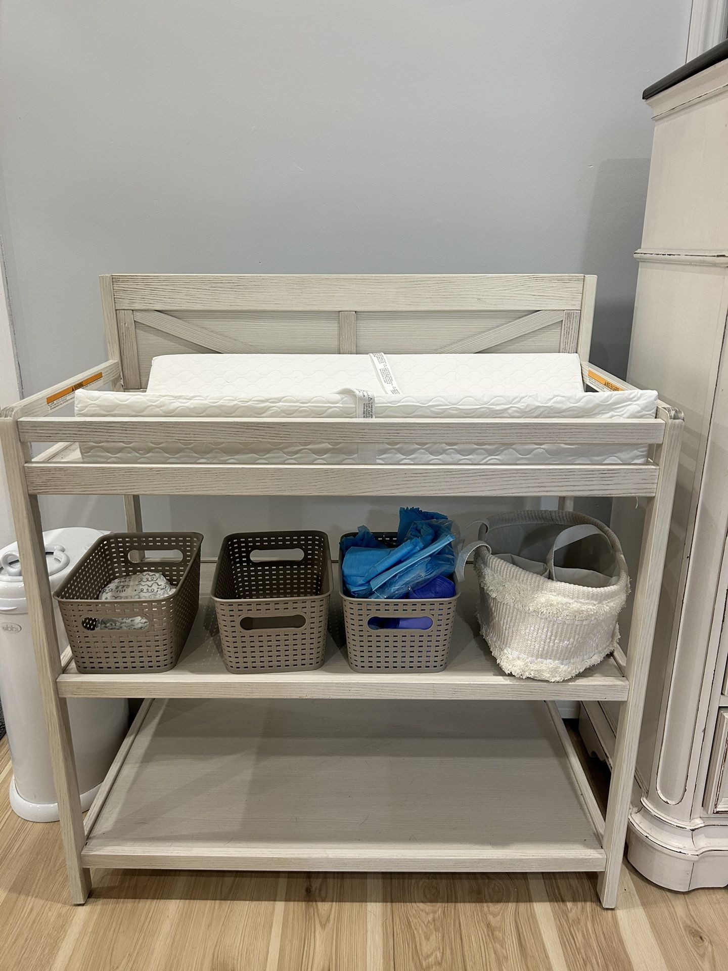changing table 