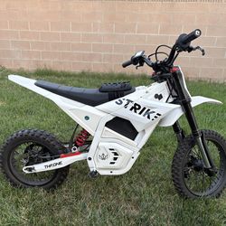 White Strike shadow 48v And Red and Black Strike shadow 48v