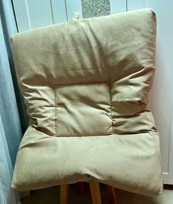 Gun Dog Supply Bizzy Bed XL Dog Bed 40” x 48” – Excellent Condition