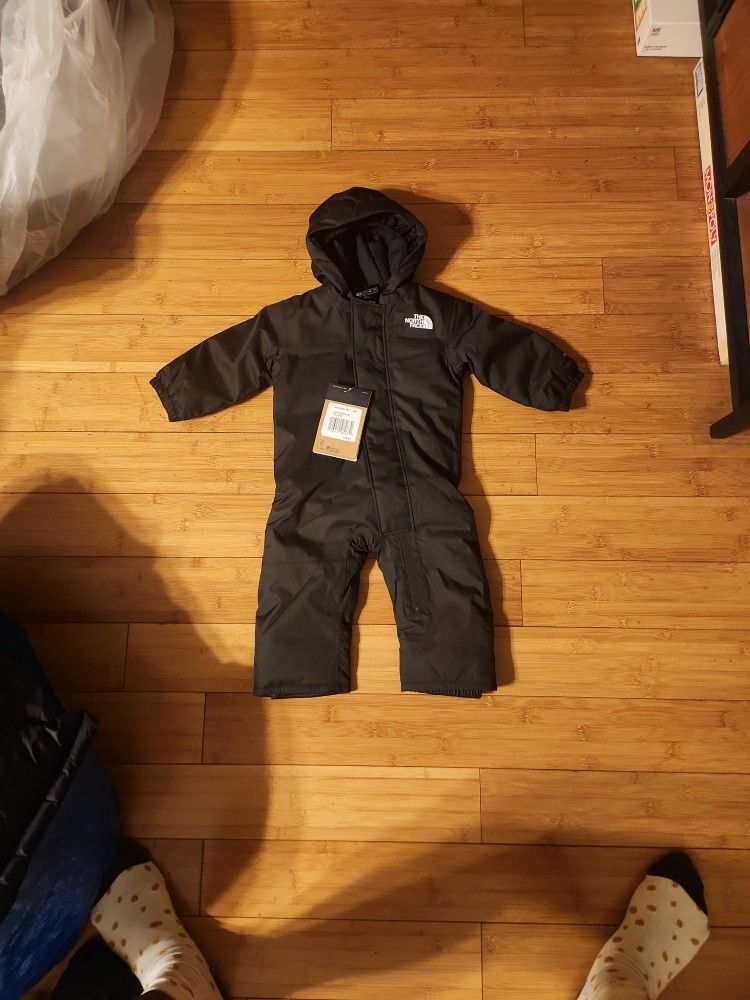 NWT THE NORTHFACE KIDS SNOWSUIT