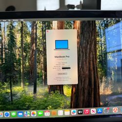  Apple - MacBook Pro 13.3" Laptop - M2 chip - 8GB Memory - 256GB SSD - Space Gray