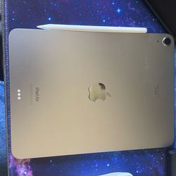 iPad Air 11-inch with pencil (M2, 2024)