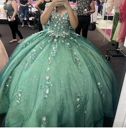 Moda 2000 Quinceanera Beautiful Dress