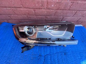 2017-2022 Honda CR-V Halogen Right Side Headlight Assembly