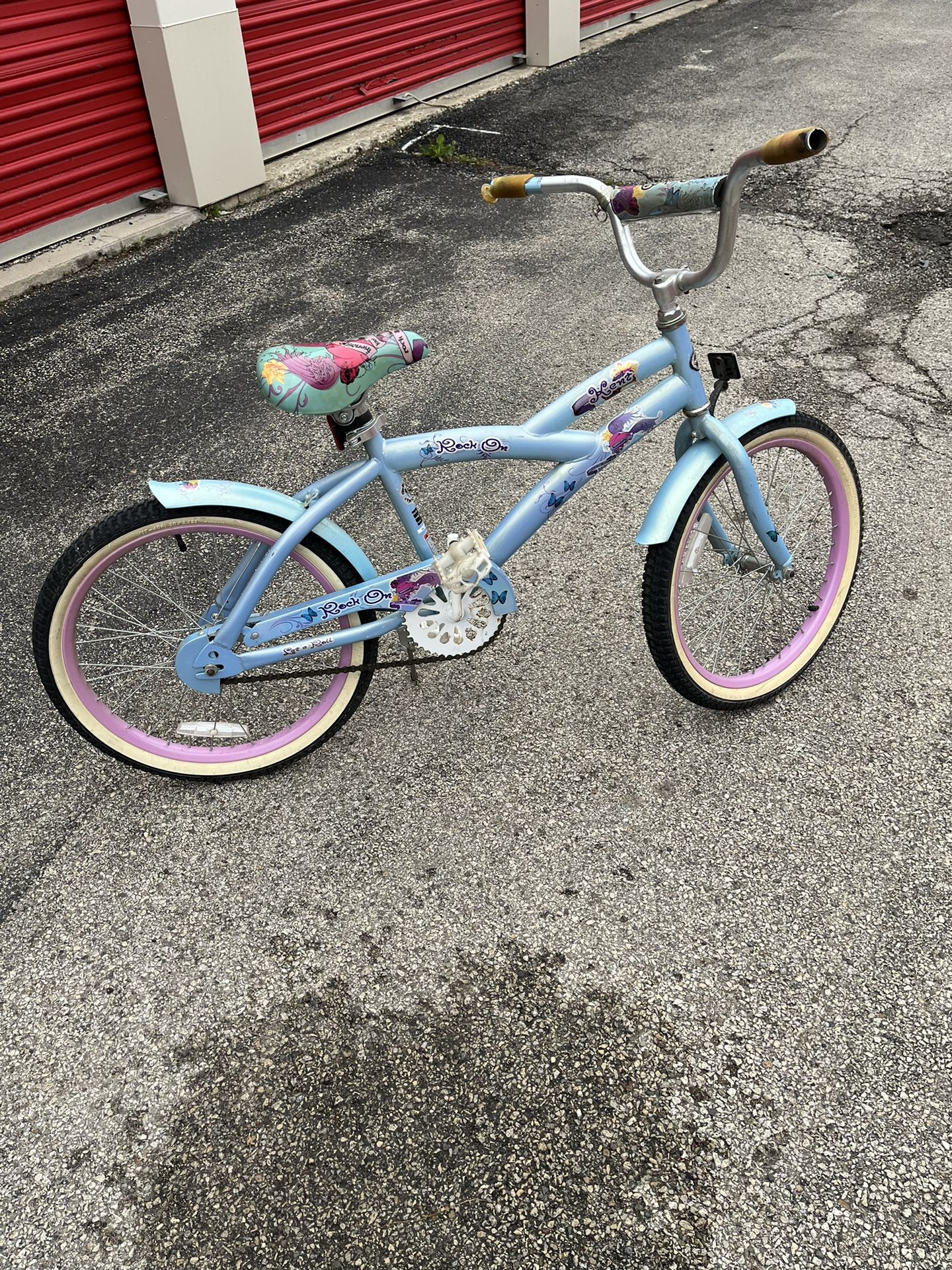 Girls Kent 20” Bike