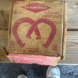 1973 Diamond Horse Shoes