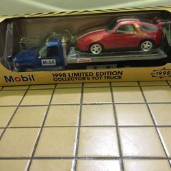 Mobil 1998 Limited Edition Collectors Toy Truck