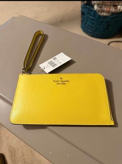 Brand New Kate Spade Wristlet