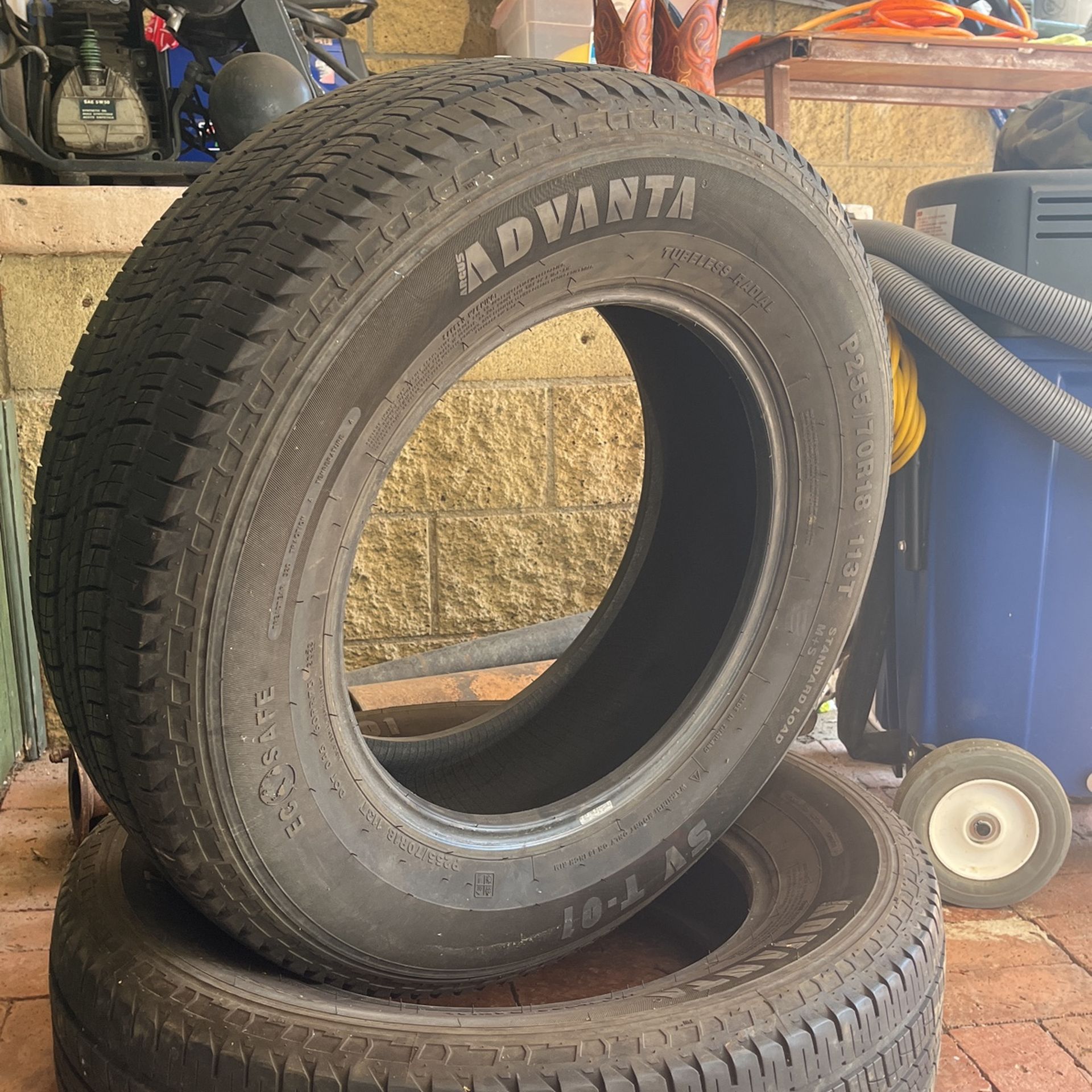 ADVANTA Tires