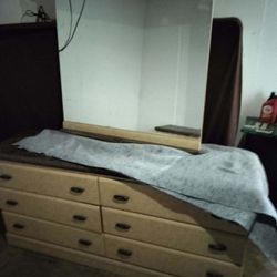 King Bed and Set