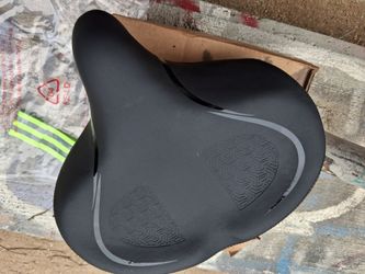 THE MOST FORTABLE BICYCLE SEAT IN THE WORLD