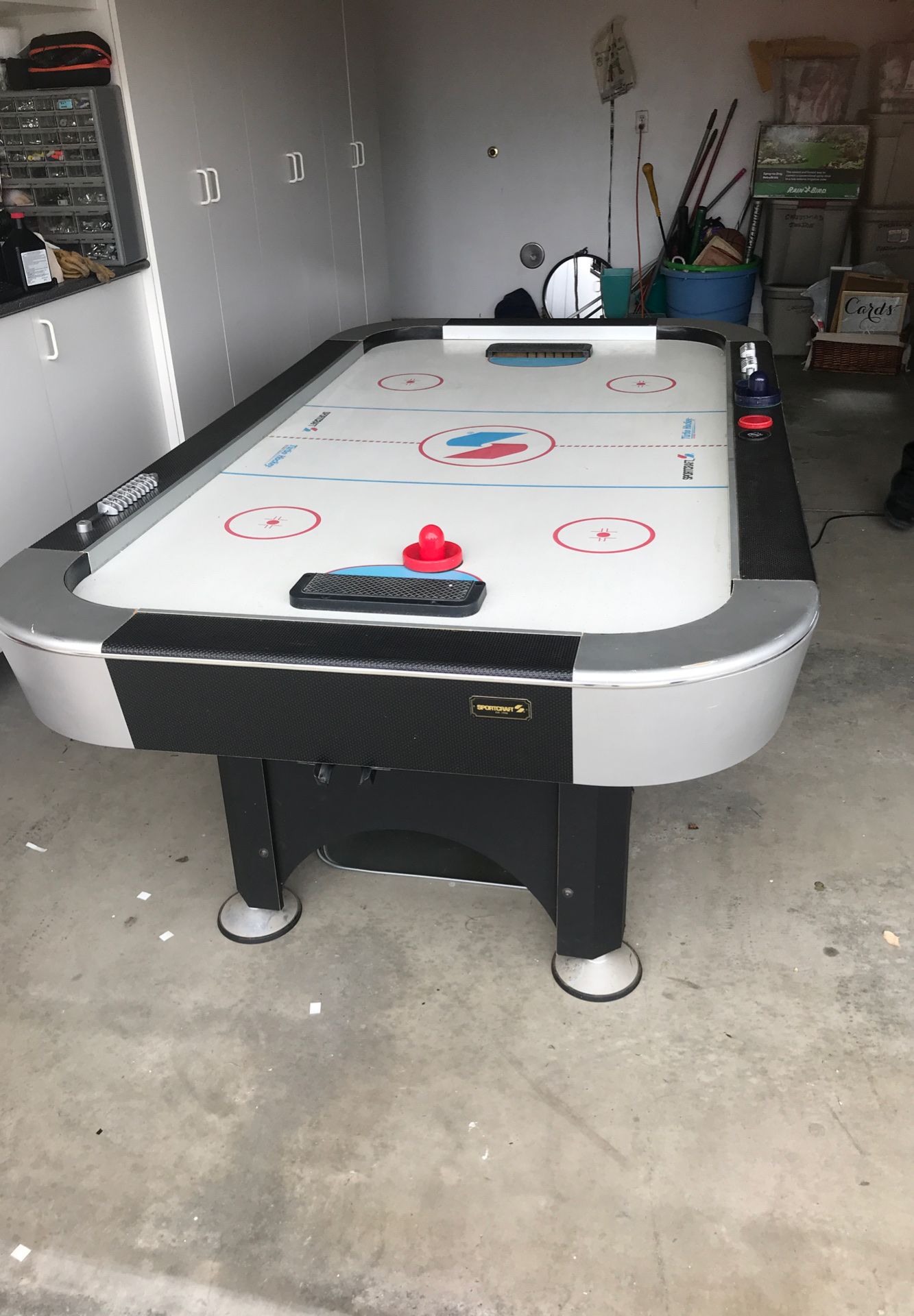 Air hockey table by Sportcraft. 4x7 Free pending pick up