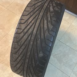 Tire 255 30 22 Used