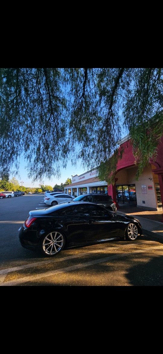 Stick Shift (Manual Transmission) Driving Lessons – Beginners Welcome!
Looking to learn manual without the stress? I provide patient, personalized ins