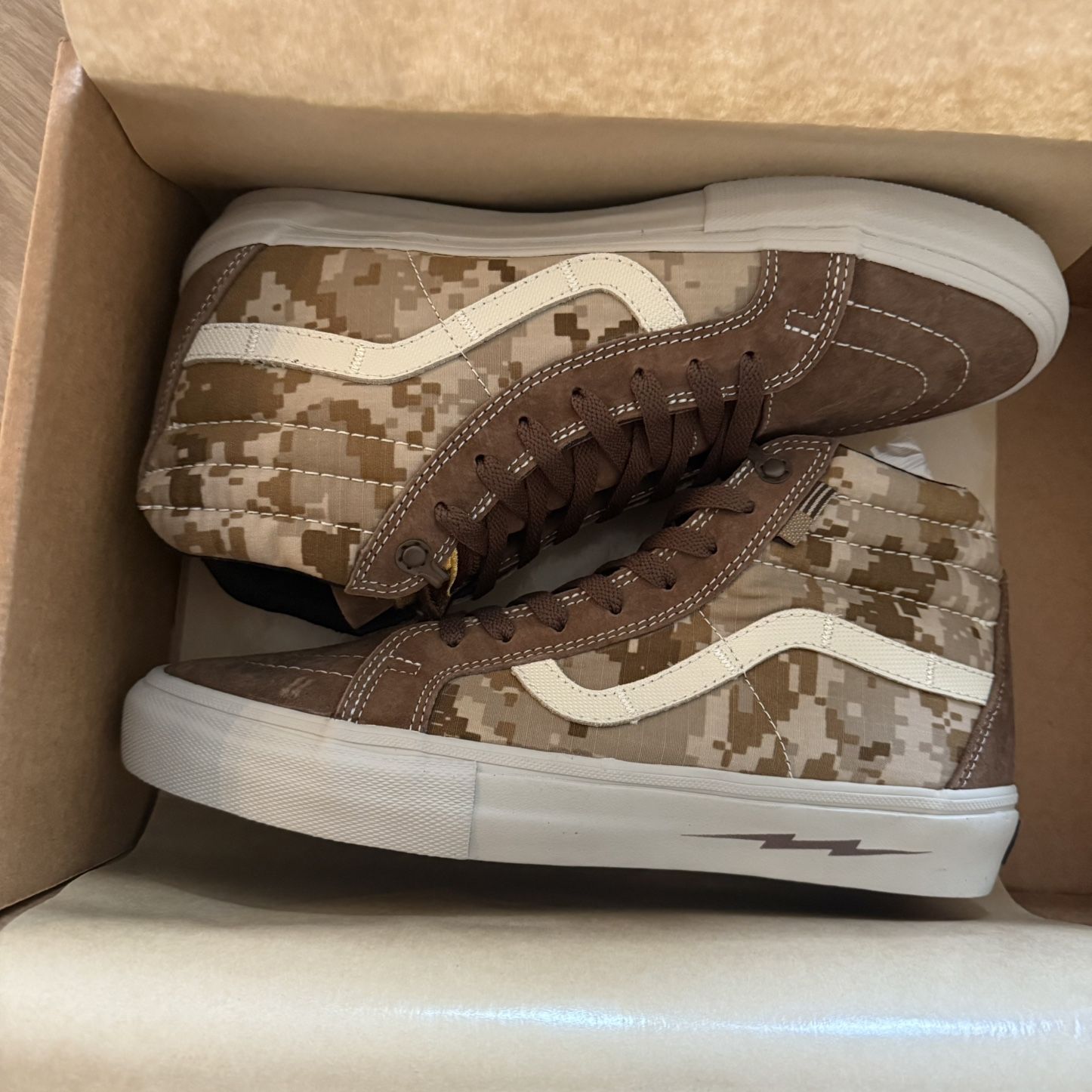 DEFCON AOR1 VANS SK8-HI NOTCHBACK PRO “S” SIZE 9.5. for Sale in 