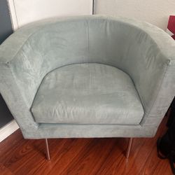 Cushioned Chair 