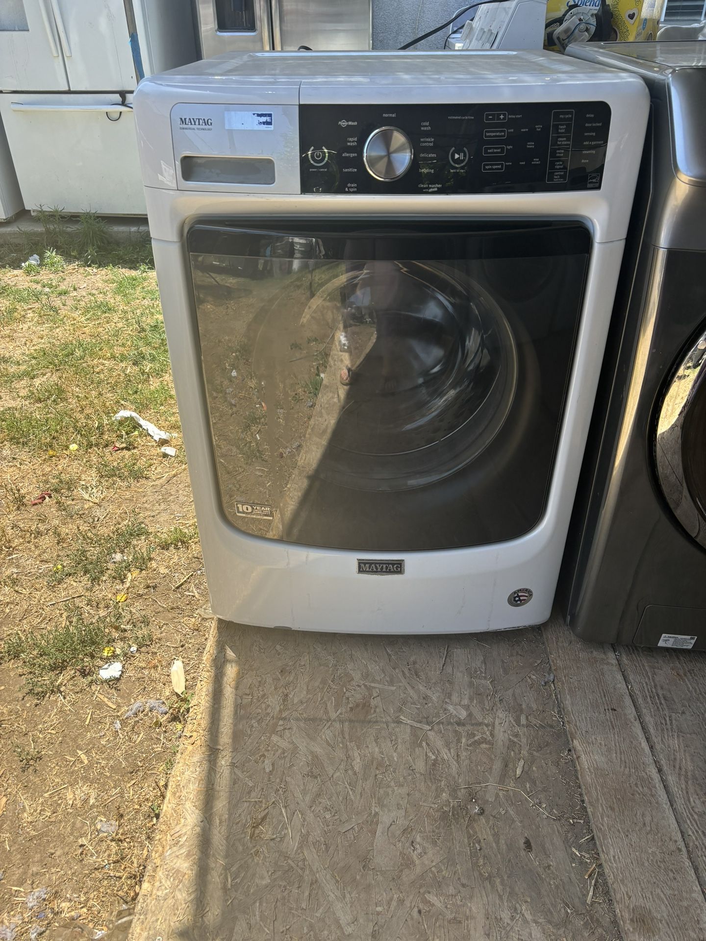Washer Brand Maytag Heavy Duty Everything Works Great With A 3 Months Guarantee