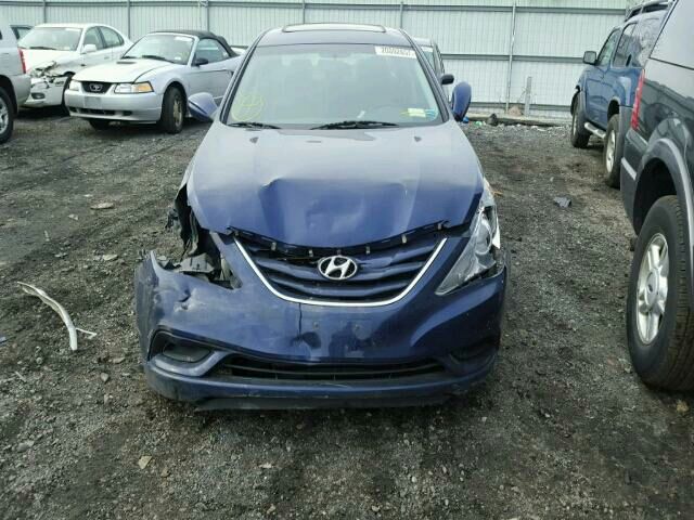 Hyundai sonata for parts anything you need please contact me 11 12 13 14
