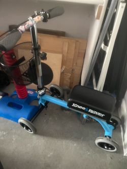 Knee Rover kids blue near new Scooter