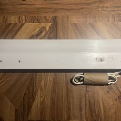 24” Corded Under Cabinet Light
