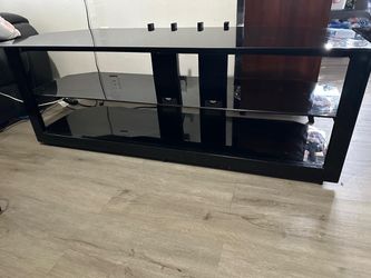 TV stand / entertainment center