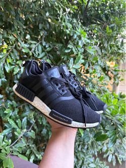 Adidas NMD R1 Black Lifestyle men’s sneakers