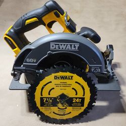 DEWALT

FLEXVOLT 60V MAX Cordless Brushless 7-1/4 in. Circular Saw with Brake (Tool Only)


