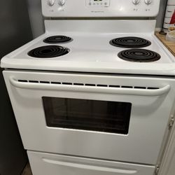 Frigidaire Electric Stove