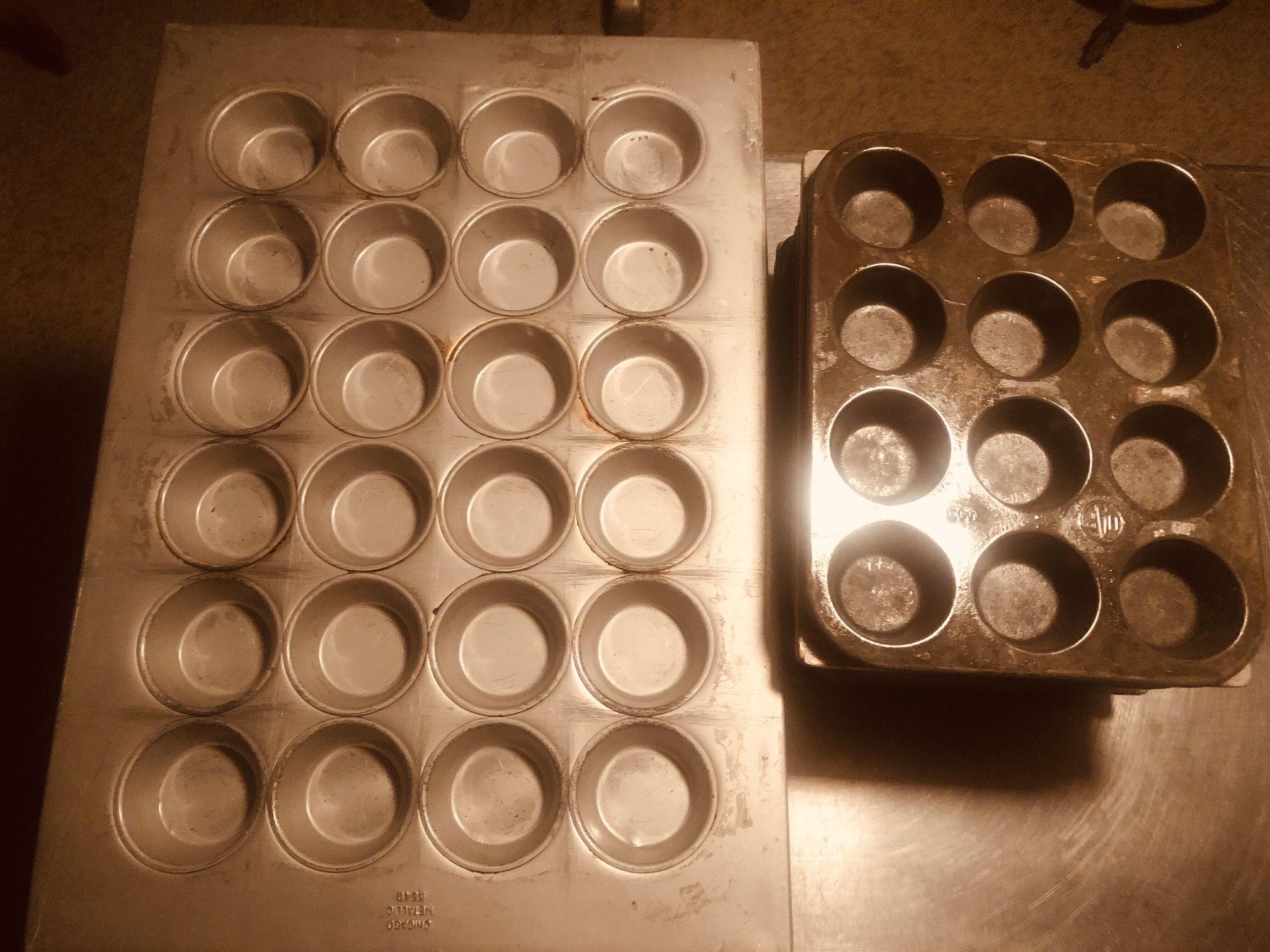 Used Mufin Pans