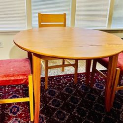 Expandable Dining Table With 4 Chairs