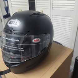 Never Used BELL  Helmet DOT Approved. Price Negotiable 